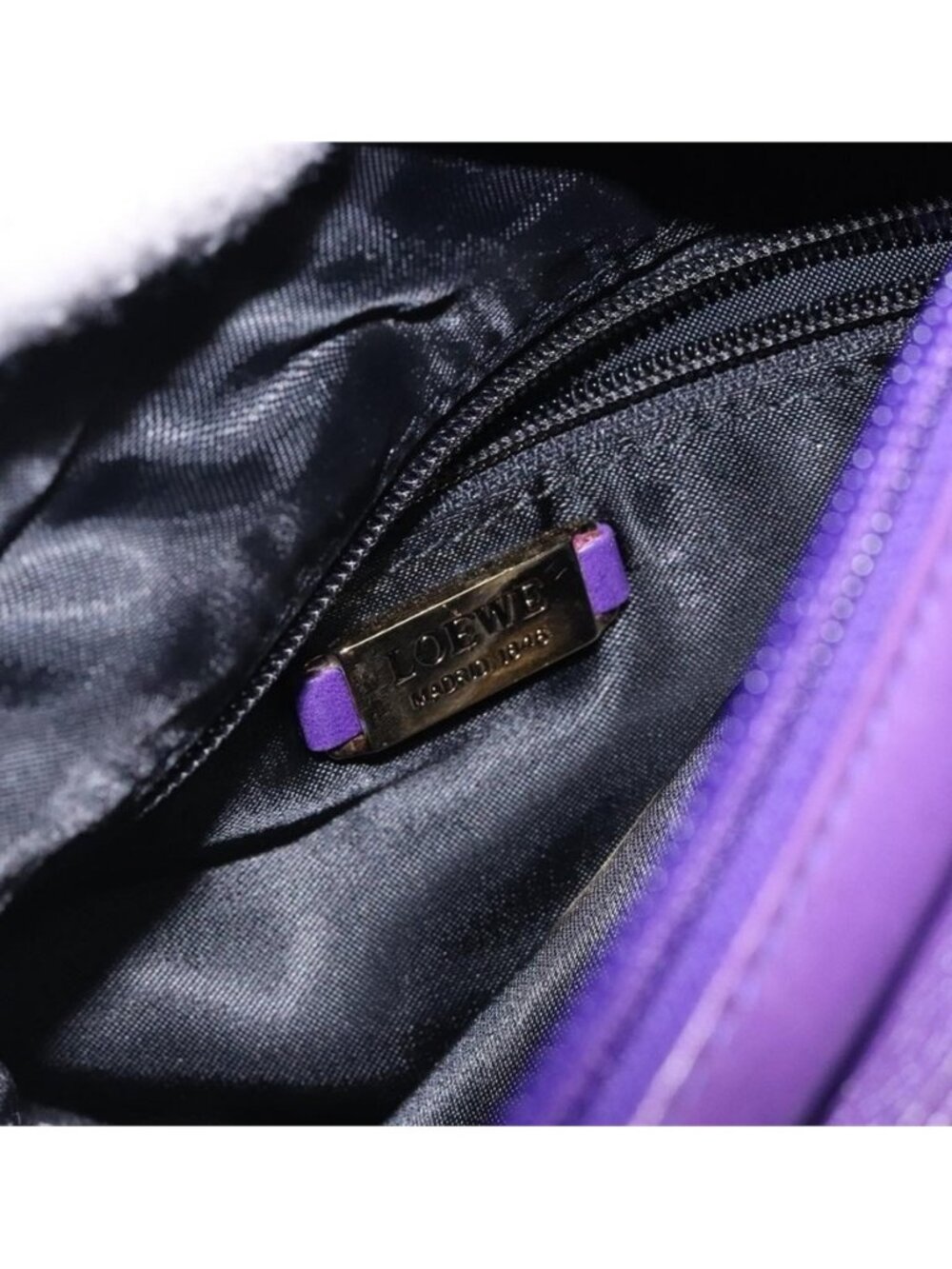 Authentic LOEWE Anagram Shoulder Bag Leather Purple Gold - Picture 11 of 16